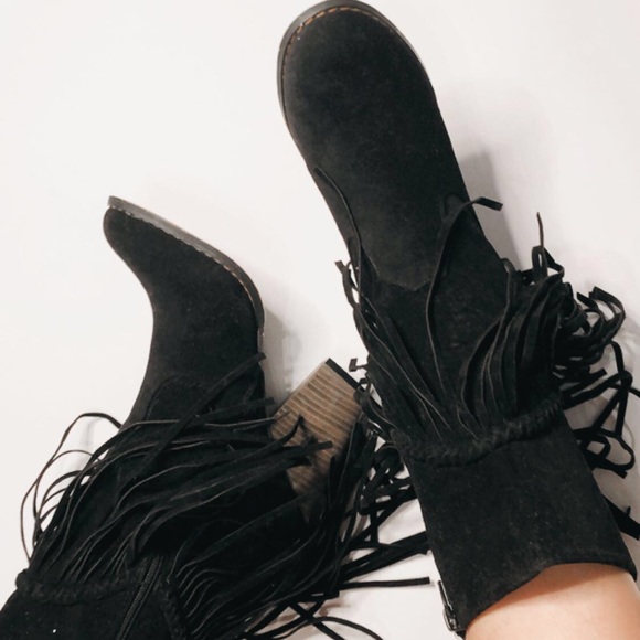 Adriana New York Fringe Boots - Picture 2 of 5